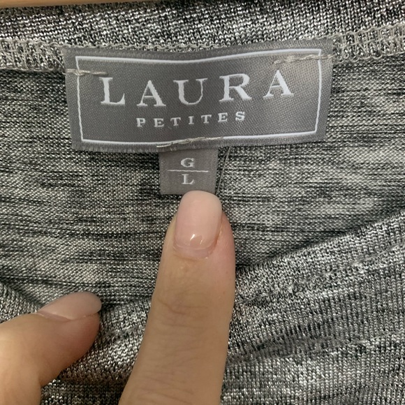 Laura Petite Size XL - Cold Shoulder Beautiful Sleeve Decal / Details NWOT. - Picture 4 of 6